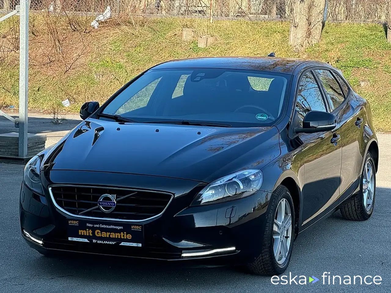 Lízing Sedan Volvo V40 2015