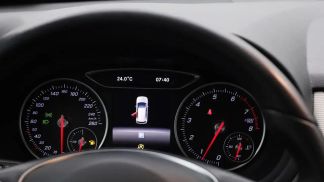 Lízing Hatchback MERCEDES B 180 2017