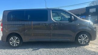 Financování Hatchback Peugeot Traveller 2021