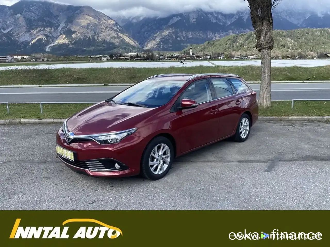 Leasing Wagon Toyota Auris 2017