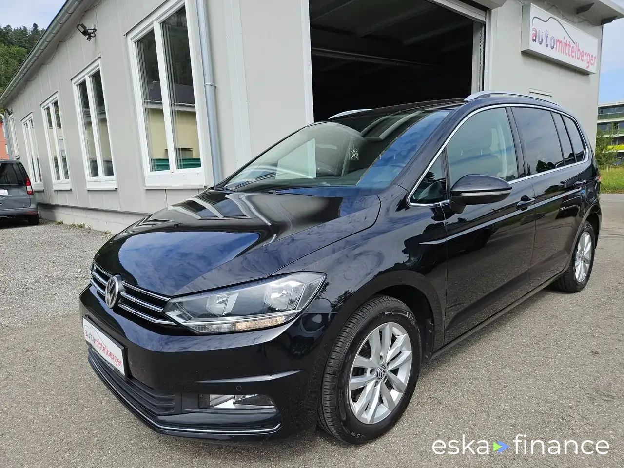 Finansowanie Transport pasażerów Volkswagen Touran 2018