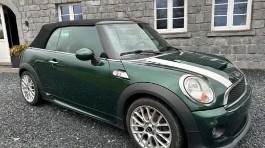 MINI John Cooper Works Cabrio 2011