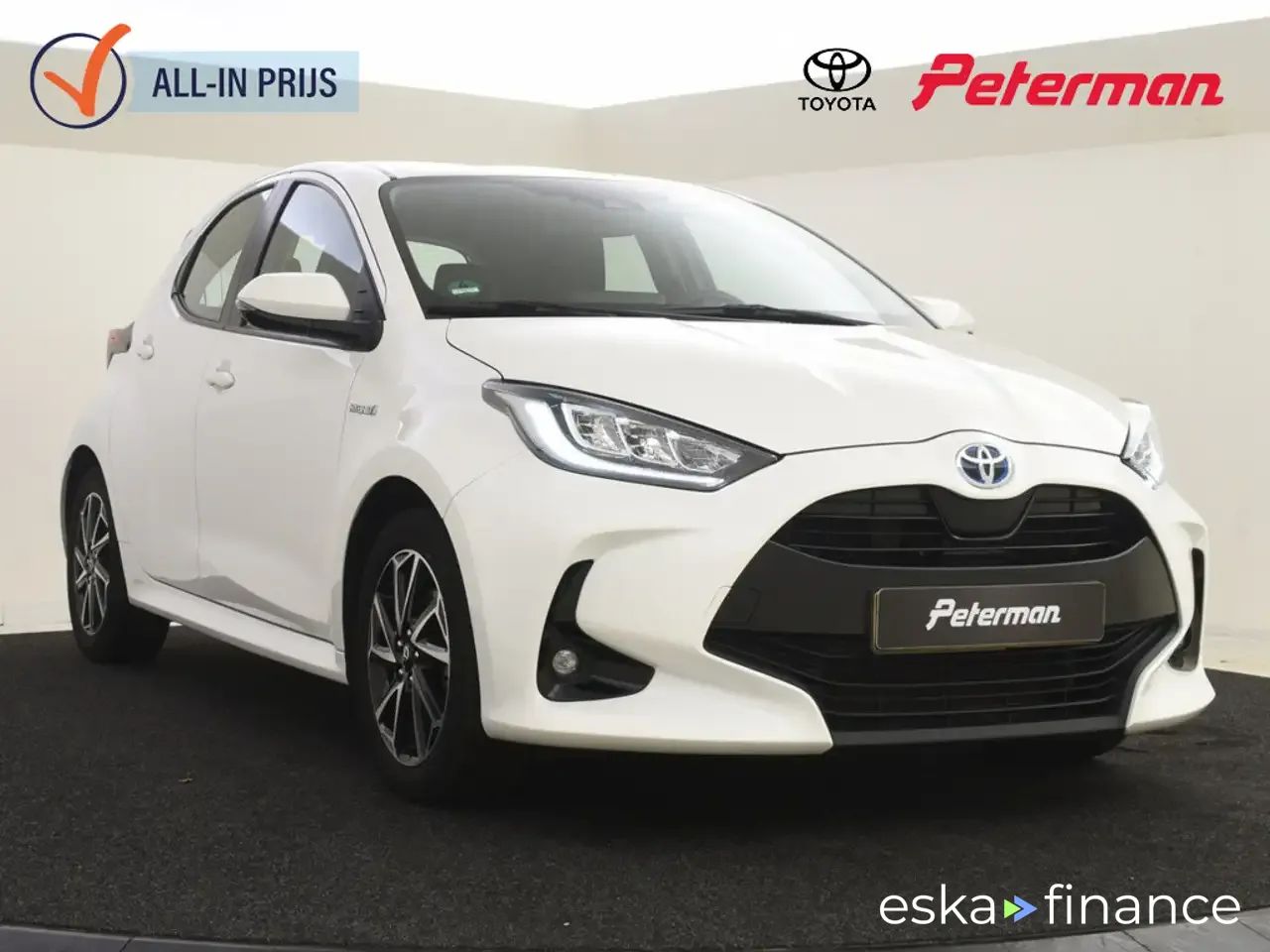 Hatchback Toyota Yaris 2020