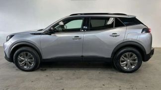 Lízing Sedan Peugeot E-2008 2023