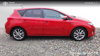 Lízing Hatchback Toyota Auris 2014