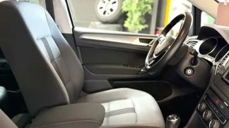 Financování Hatchback Volkswagen Golf Sportsvan 2016