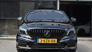 Lízing Sedan MERCEDES CLA 180 2013