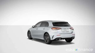 Lízing Hatchback MERCEDES A 250 2024