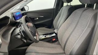 Lízing Sedan Peugeot 208 2024