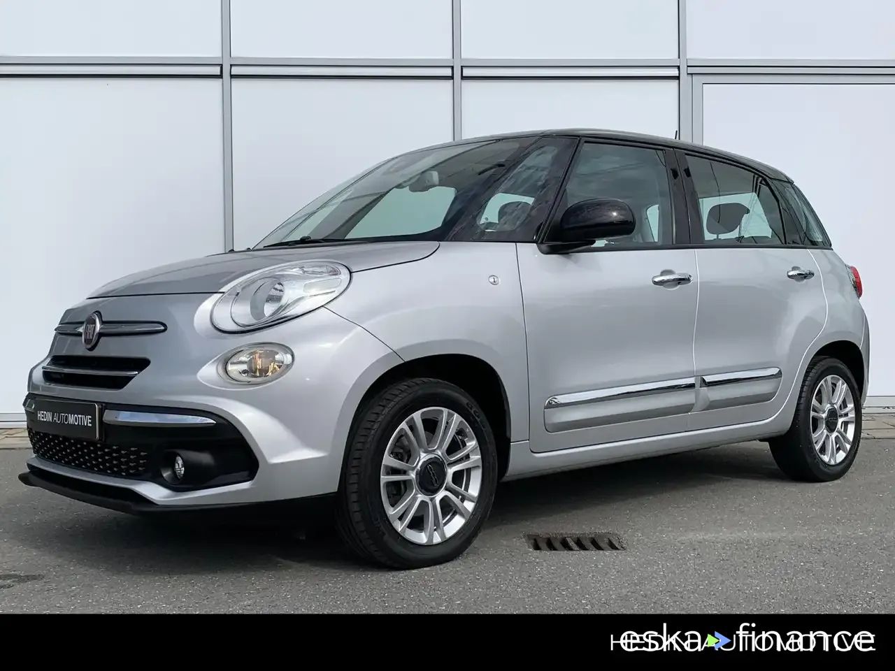 Transport pasażerów Fiat 500L 2018