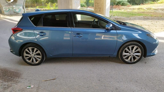 Lízing Hatchback Toyota Auris 2015