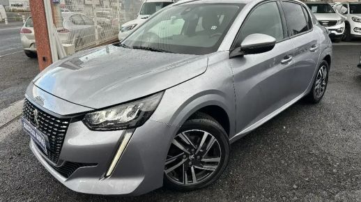Peugeot 208 2021