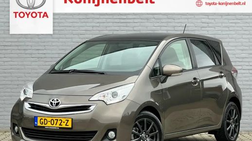 Toyota Verso-S 2015