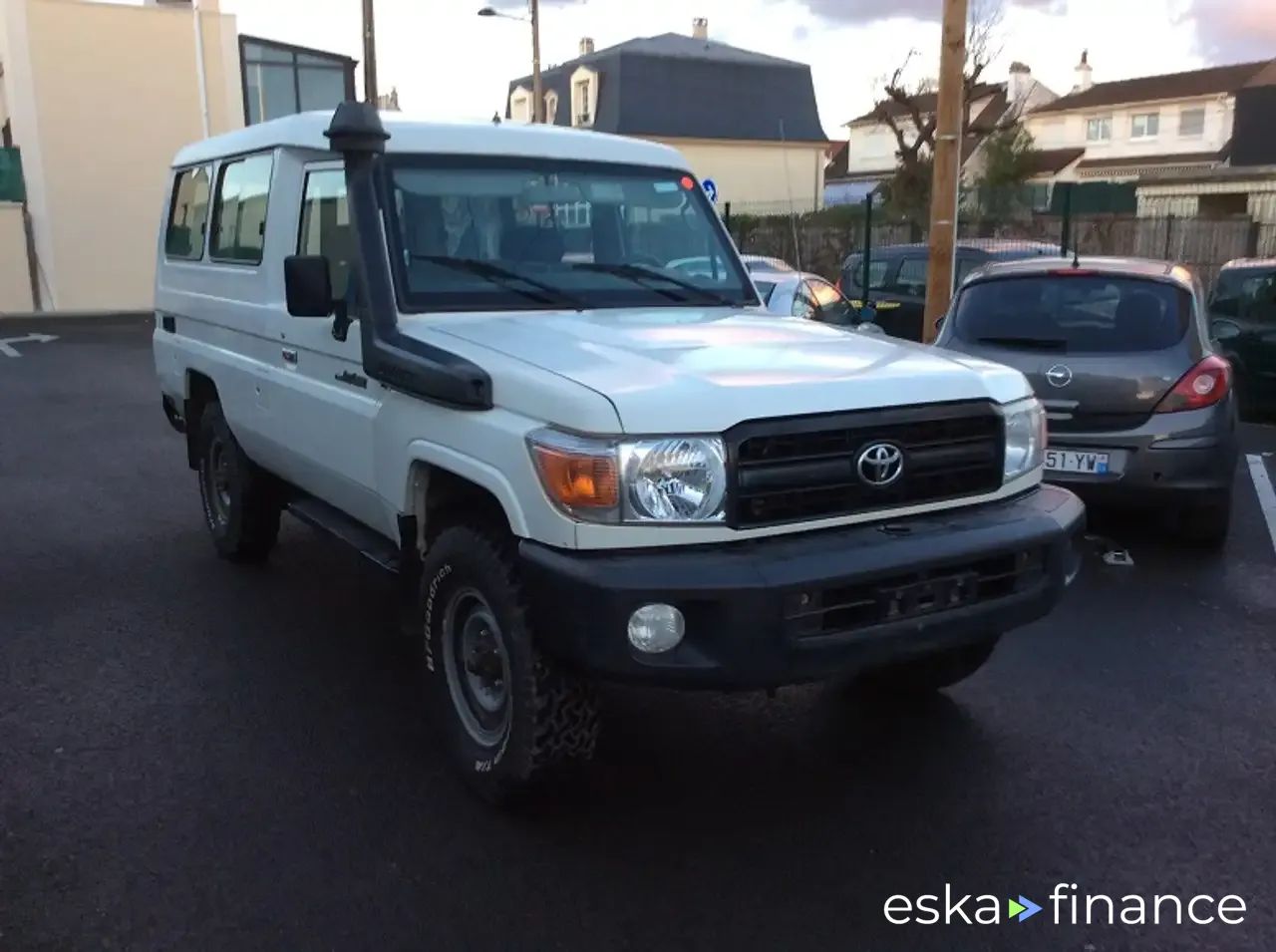 Financování SUV Toyota Land Cruiser 2014