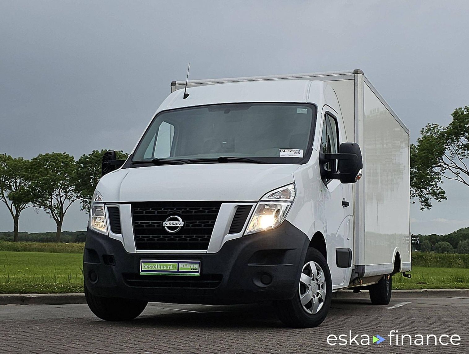 Leasing Closed Box Nissan NV 400 2015