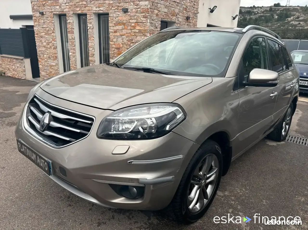 Finansowanie SUV Renault Koleos 2012