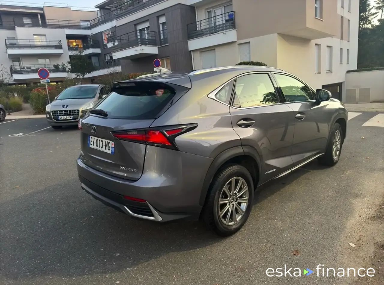 Finansowanie SUV Lexus NX 300H 2018