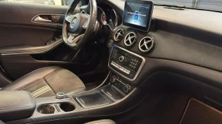 Lízing Sedan MERCEDES A 200 2017