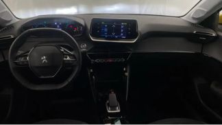 Lízing Sedan Peugeot 208 2021
