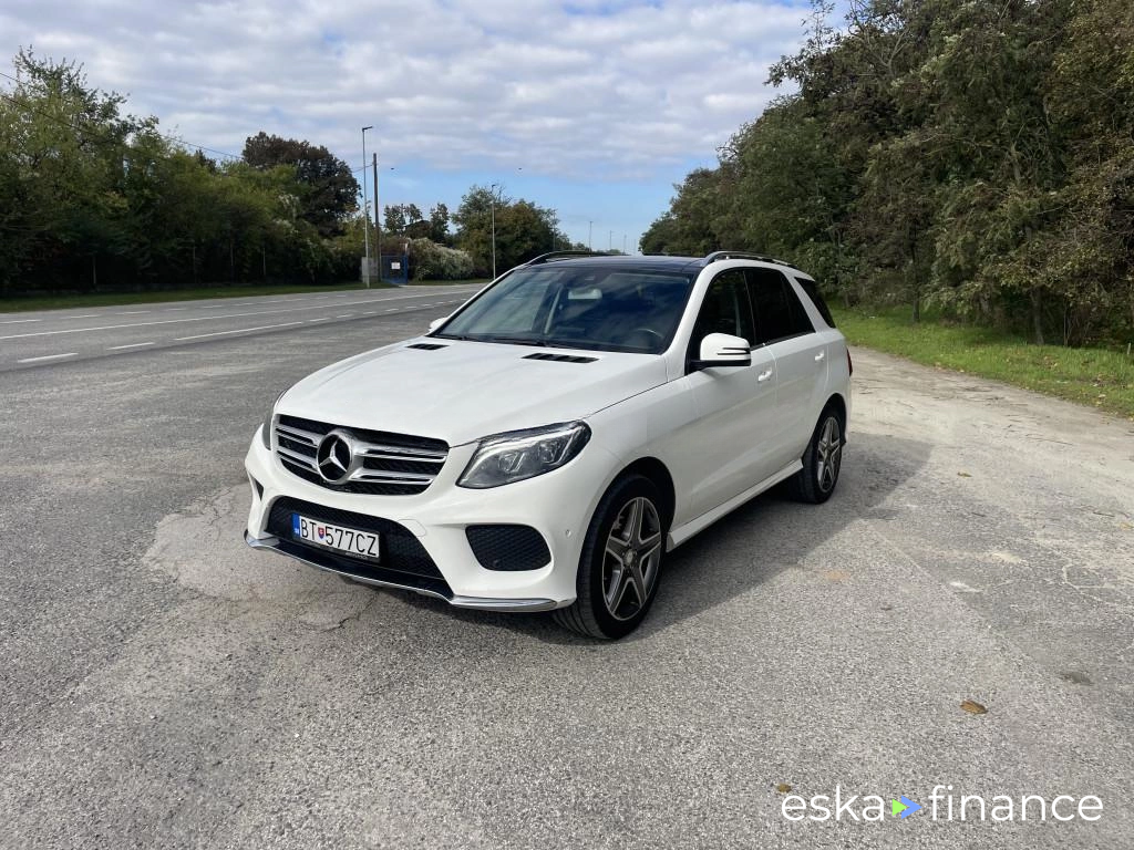 Lízing SUV MERCEDES GLE 2017