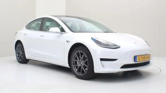 Lízing Sedan Tesla Model 3 2019