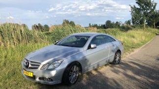 Financování Kupé MERCEDES E 220 2010