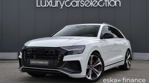 Audi Q8 2023