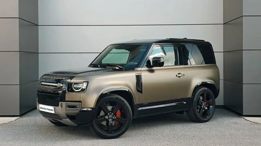 Land Rover Defender 2021