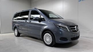 Lízing Hatchback MERCEDES V 220 2015