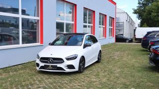 Lízing Hatchback MERCEDES B 200 2020
