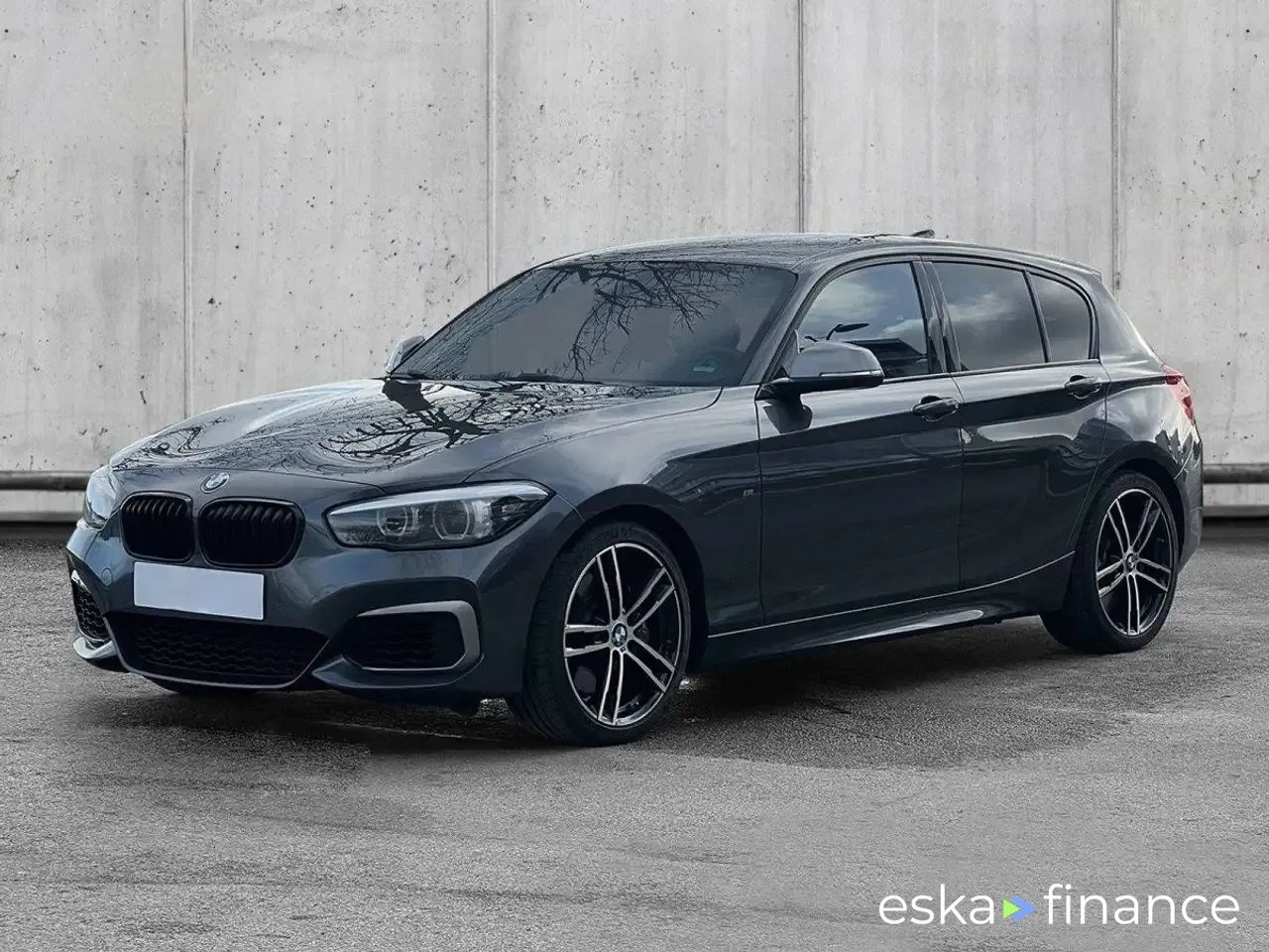 Leasing Hatchback BMW M1 2019