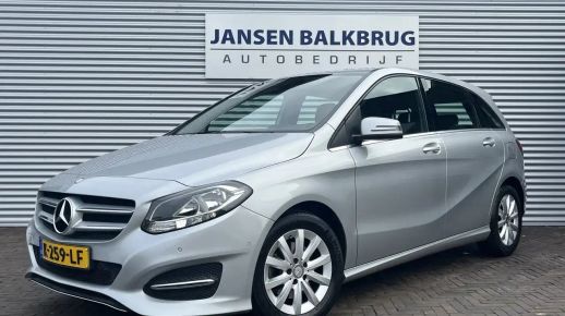 MERCEDES B 180 2015