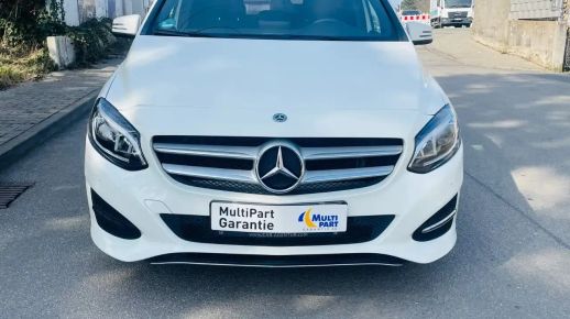 MERCEDES B 180 2018