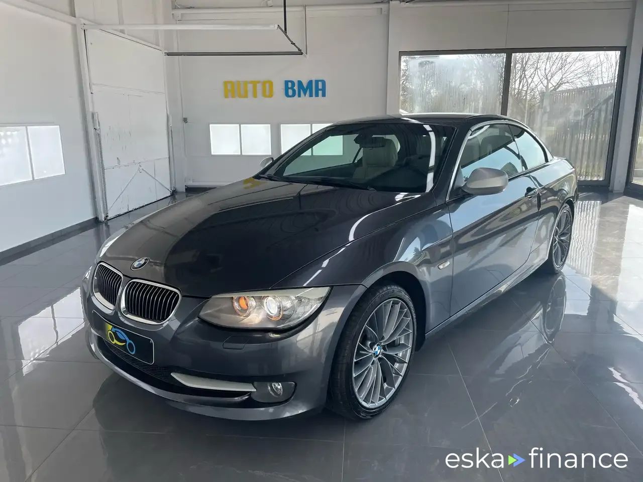 Lízing Kabriolet BMW 320 2012