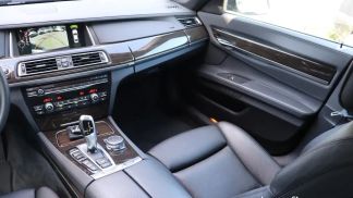 Finansowanie Sedan BMW 750 2013