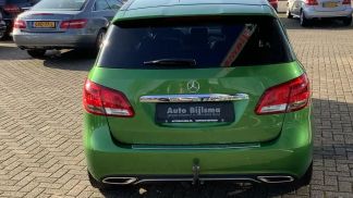 Lízing Hatchback MERCEDES B 180 2016