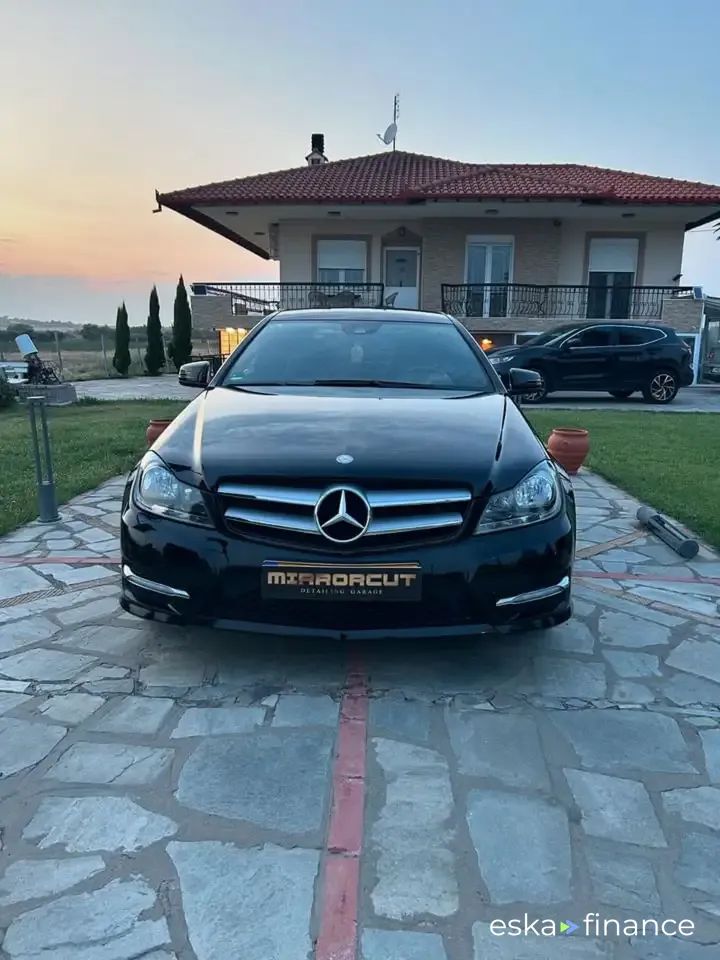 Coupé MERCEDES C 180 2011