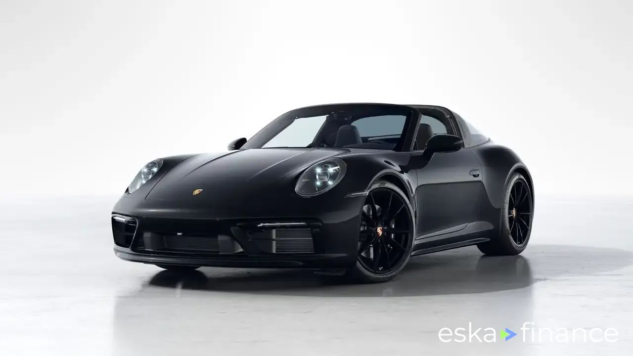 Lízing Kupé Porsche 992 2022