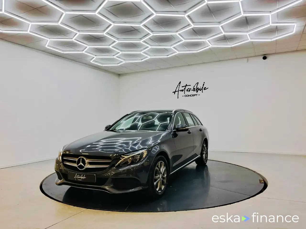 Financování Vagón MERCEDES C 180 2015