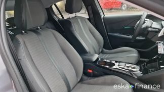 Lízing Sedan Peugeot 208 2022