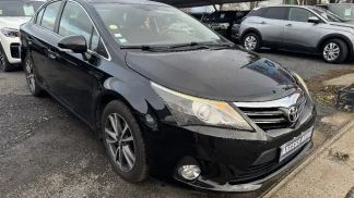 Lízing Sedan Toyota Avensis 2013