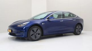 Lízing Sedan Tesla Model 3 2020