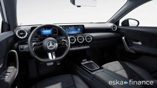 Lízing Hatchback MERCEDES A 250 2024