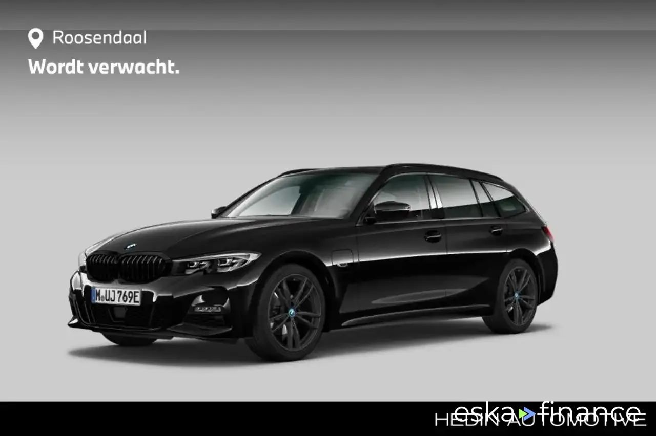 Leasing Wagon BMW 330 2022