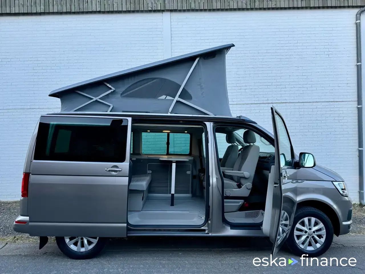 Finansowanie Hatchback Volkswagen T6 California 2017