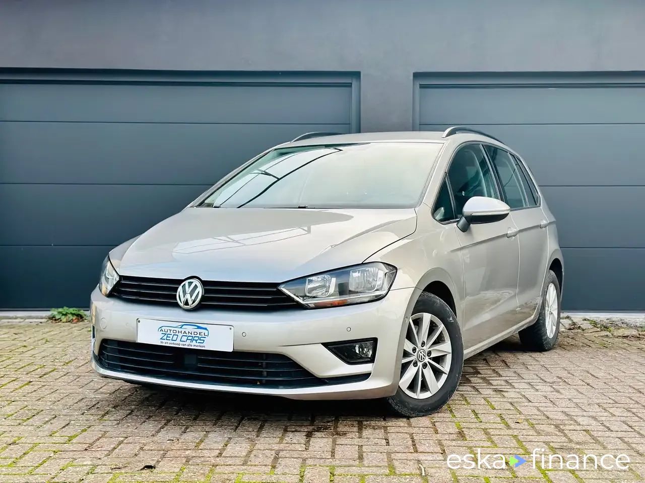 Leasing Wagon Volkswagen Golf Sportsvan 2014