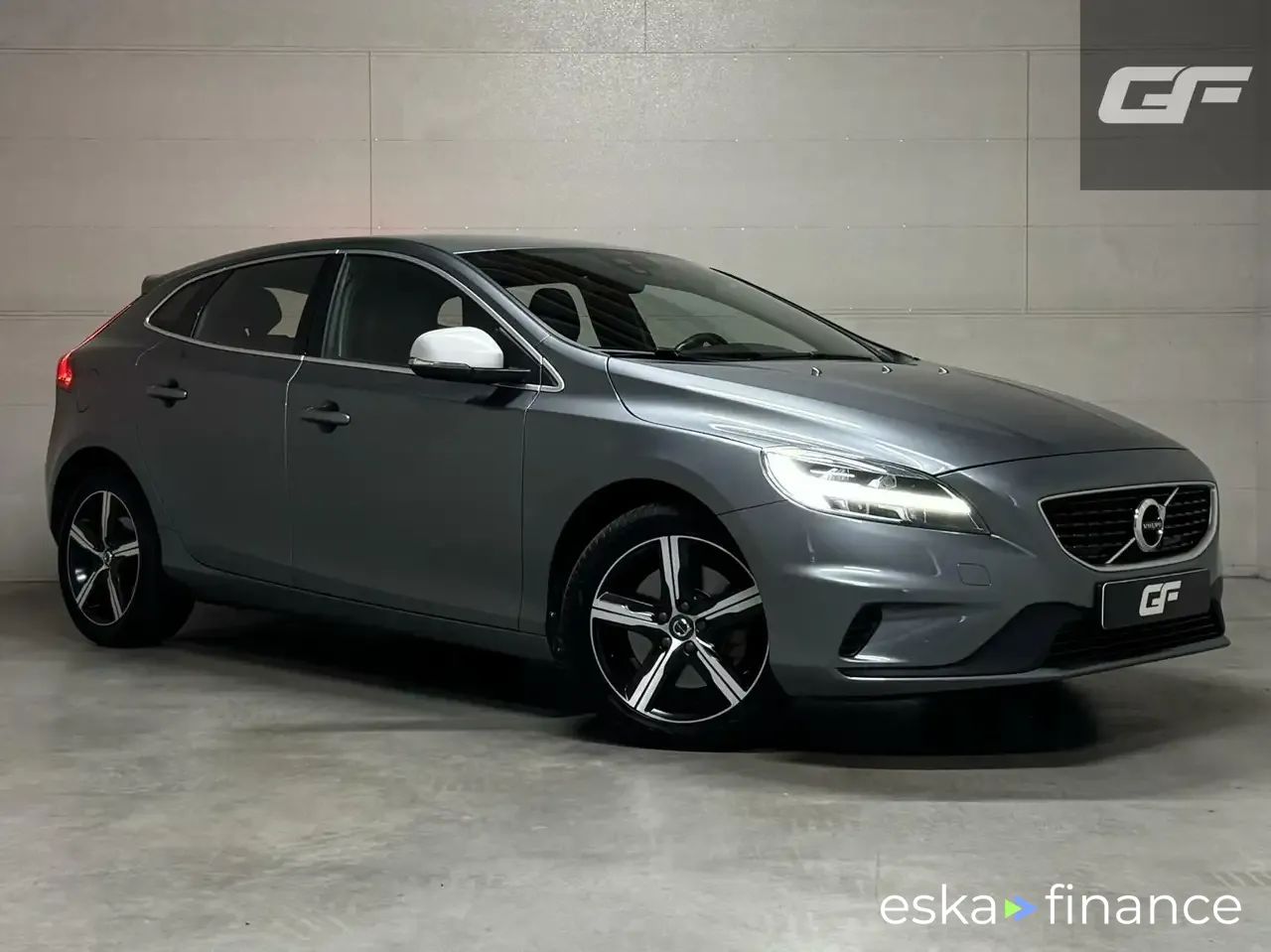 Leasing Hatchback Volvo V40 2018