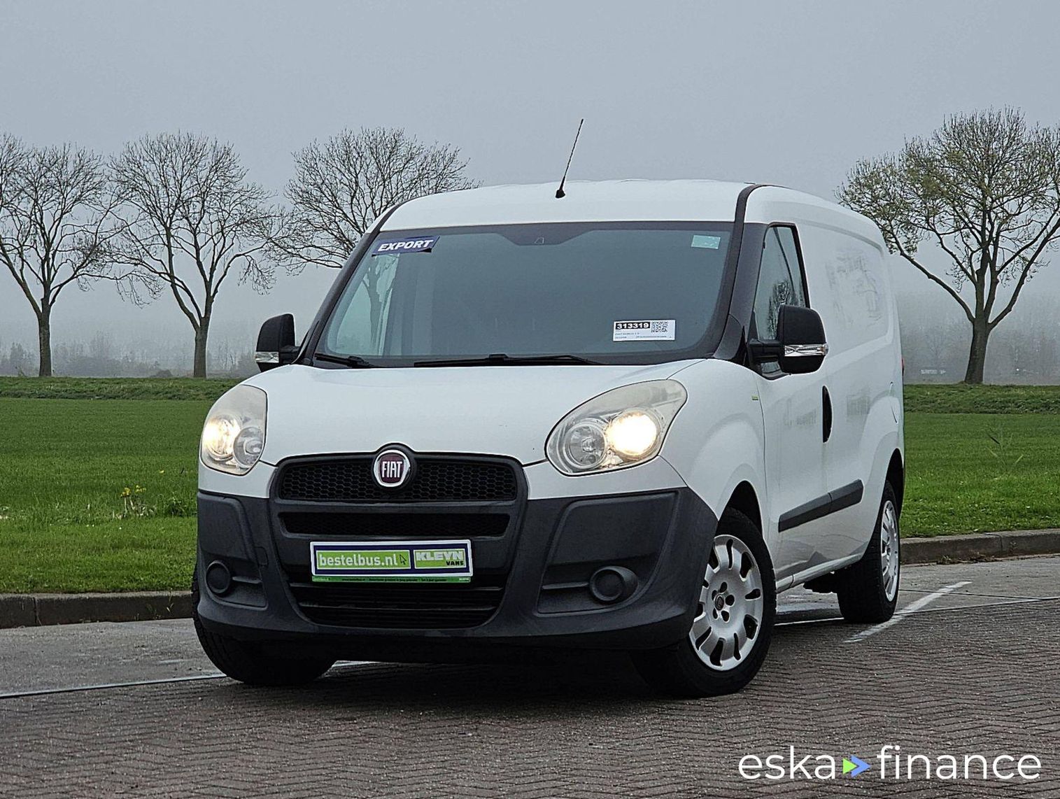 Finansowanie Transport pasażerów Fiat DOBLO 1.3 2012