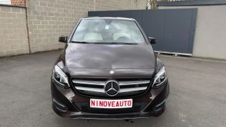 Lízing Hatchback MERCEDES B 180 2015