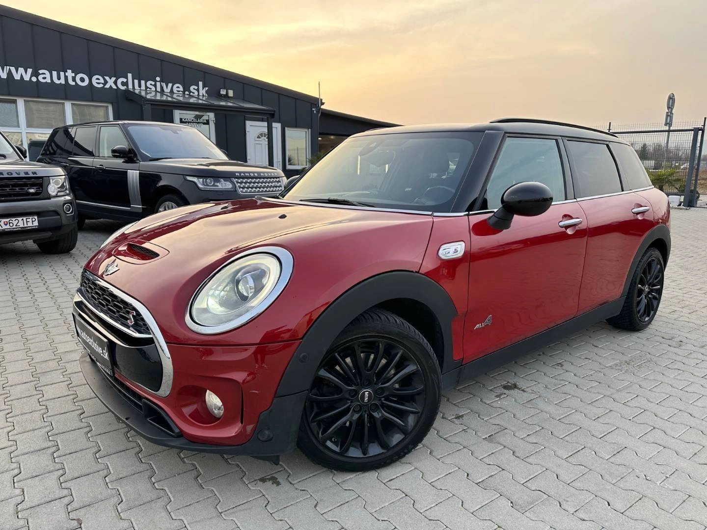 Wóz MINI CLUBMAN 2016